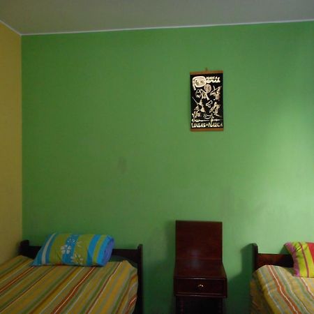 Hostal Geminis San Juan Bautista Zewnętrze zdjęcie