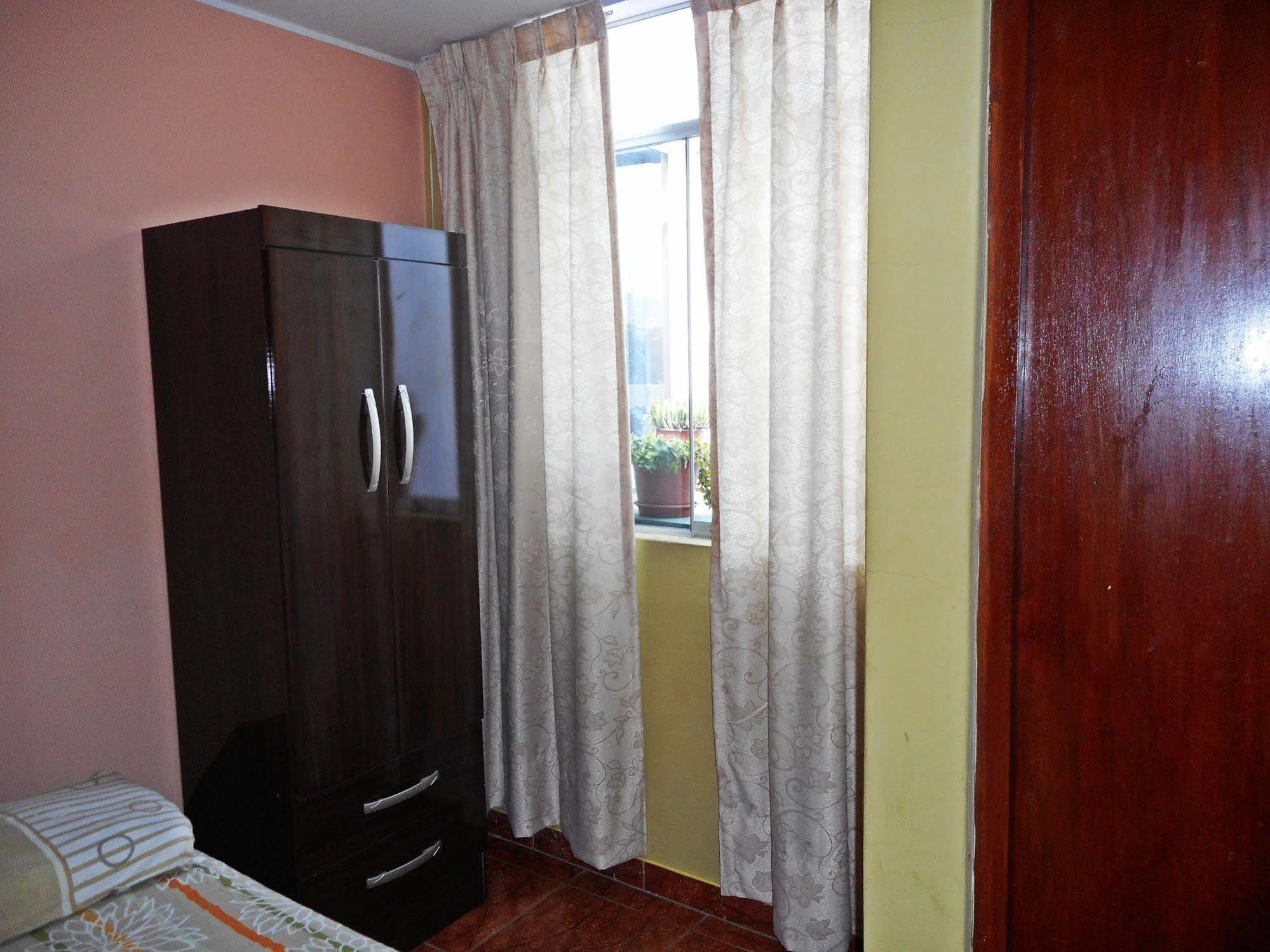 Hostal Geminis San Juan Bautista Zewnętrze zdjęcie