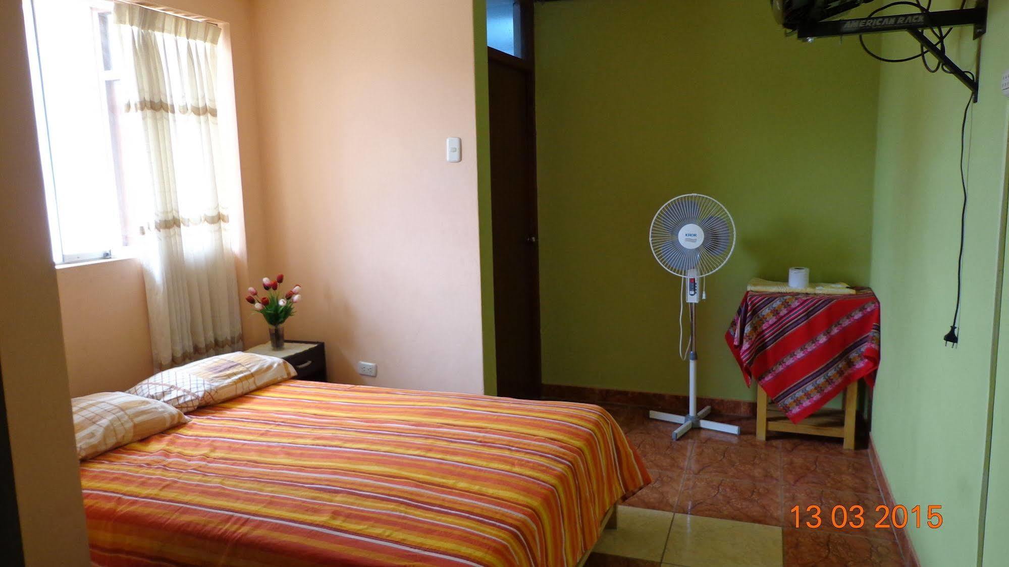 Hostal Geminis San Juan Bautista Zewnętrze zdjęcie