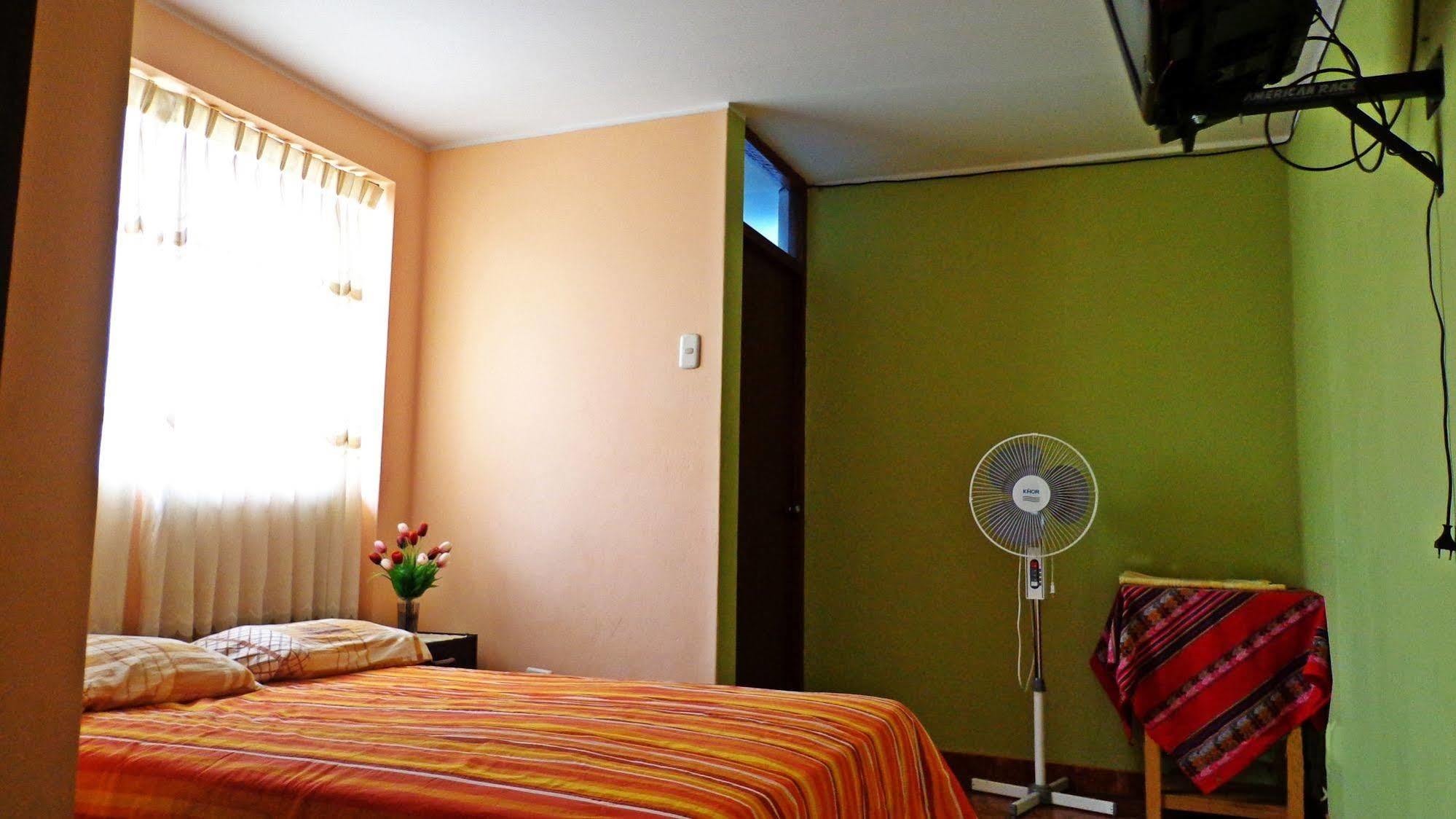 Hostal Geminis San Juan Bautista Zewnętrze zdjęcie