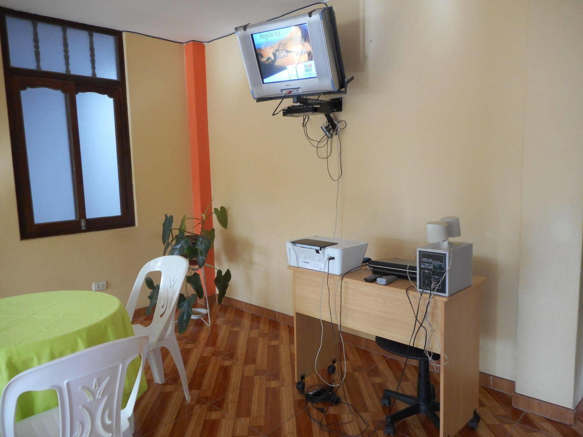 Hostal Geminis San Juan Bautista Zewnętrze zdjęcie